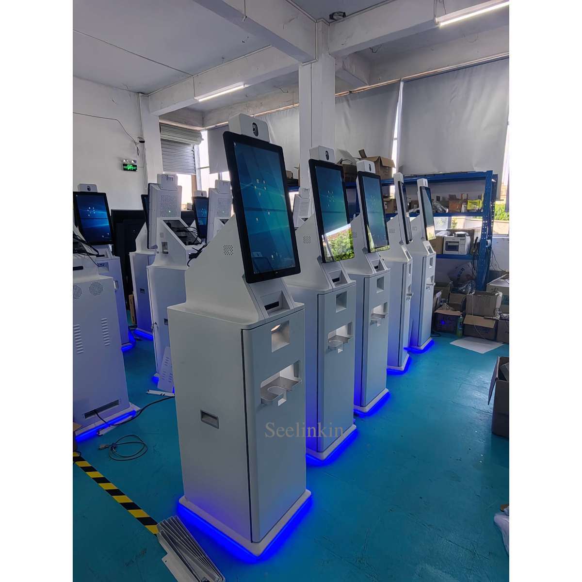 kiosk with note dispenser