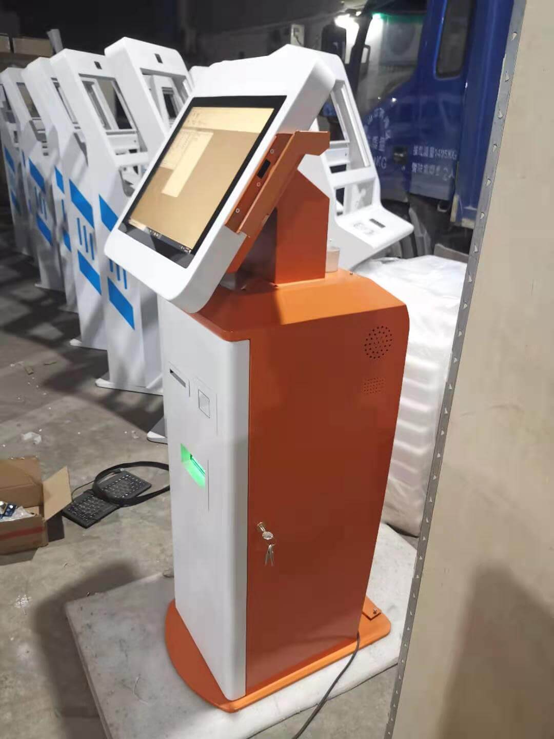cash payment kiosk indoor