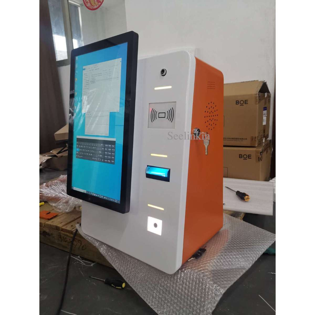 wall kiosk with note acceptor