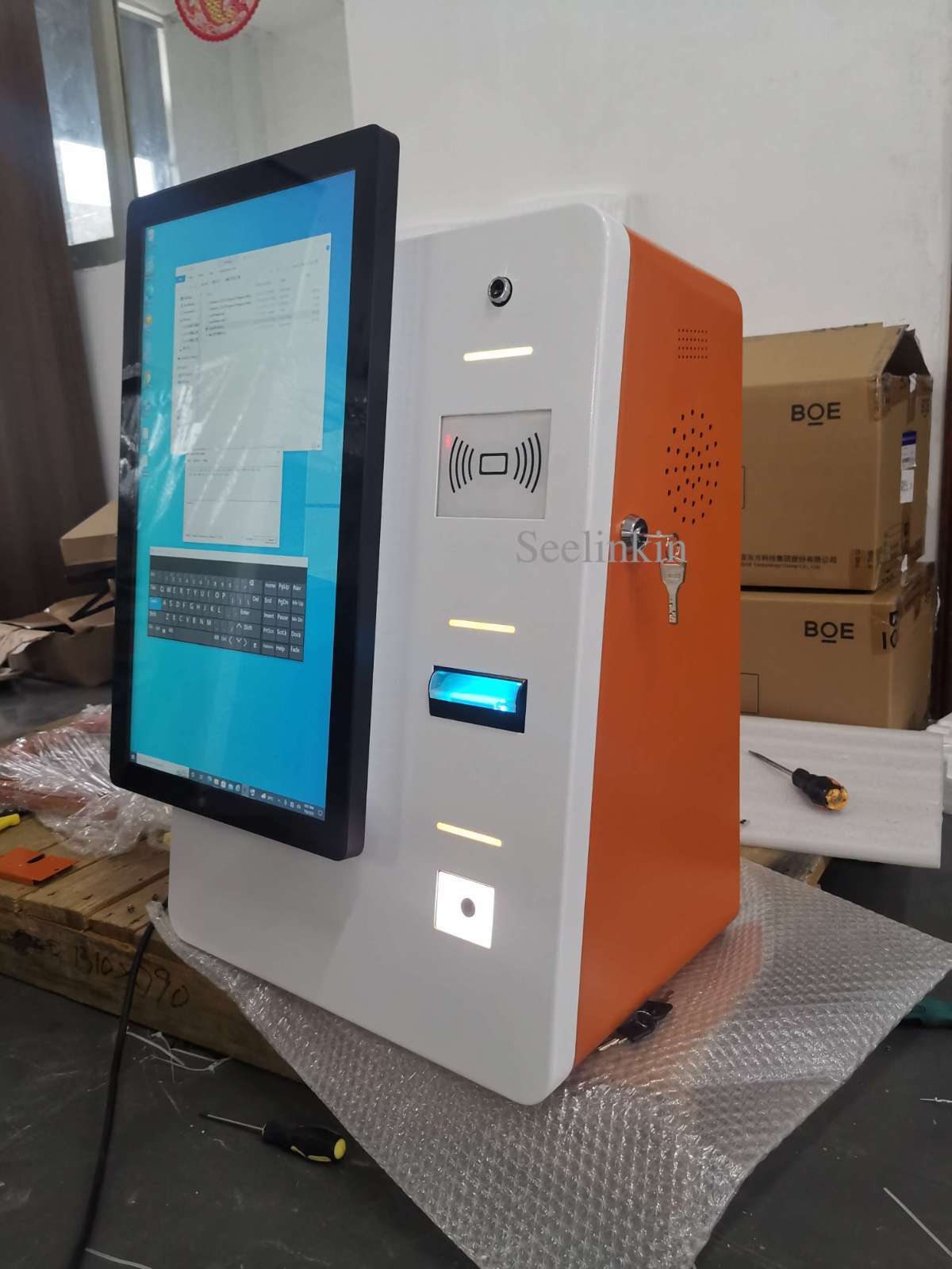 wallmount touchscreen kiosk