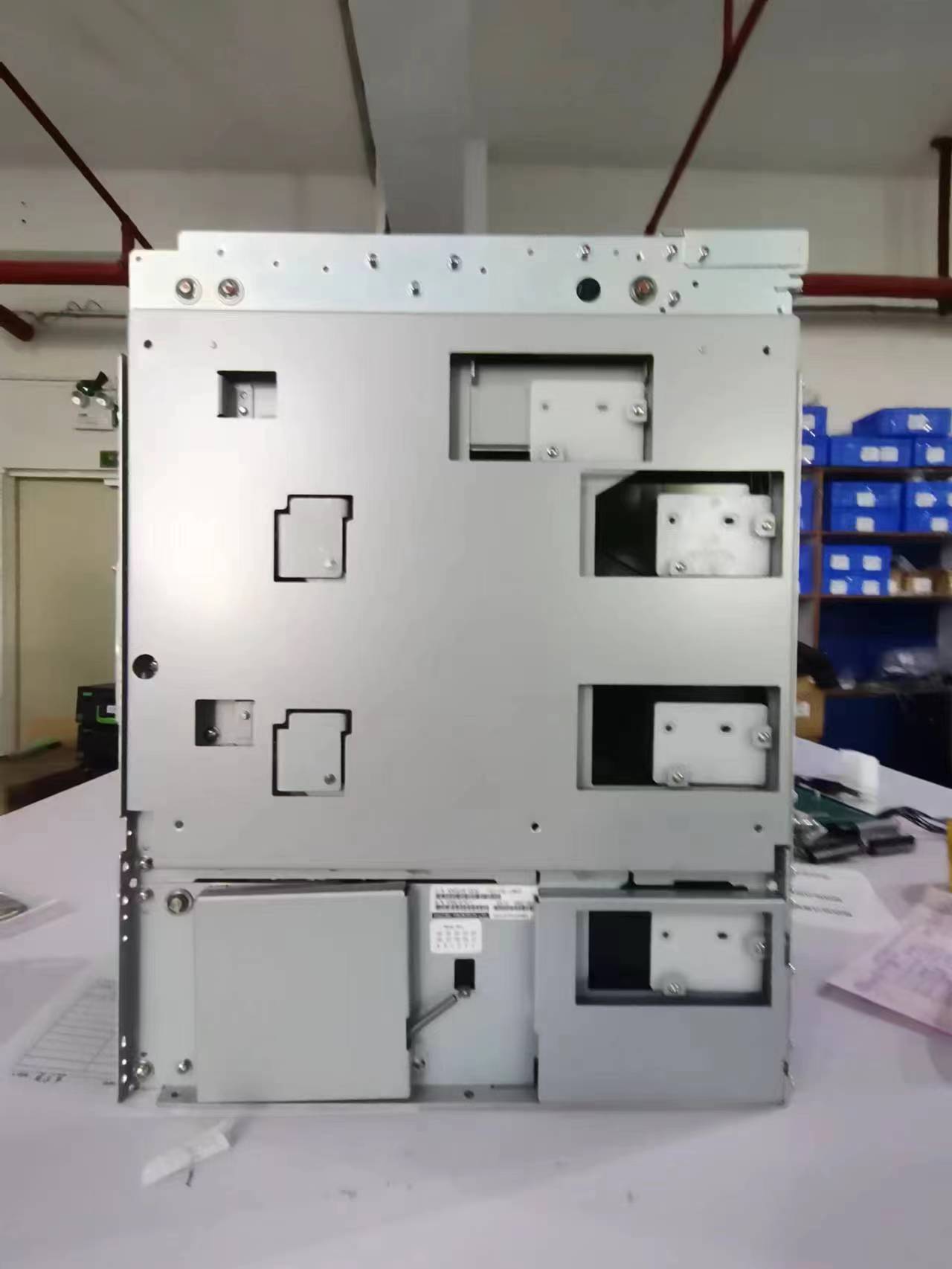 Fujitsu F53 note dispenser side